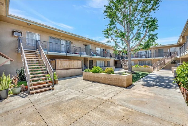 14919 S Normandie 27
