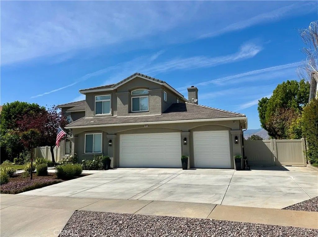 Photo of 1621 Arcata Dr, Redlands, CA 92374 (MLS # IG26087630)