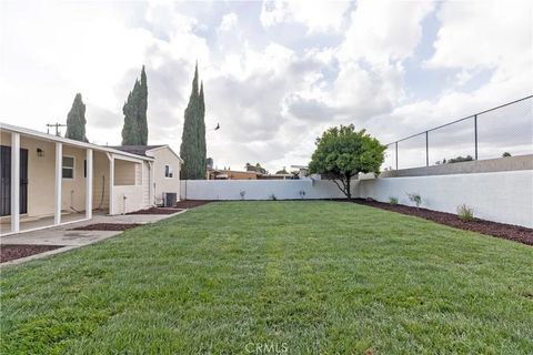Tiny photo for 15994 Sequoia Avenue, Fontana, CA 92335 (MLS # CV25238810)