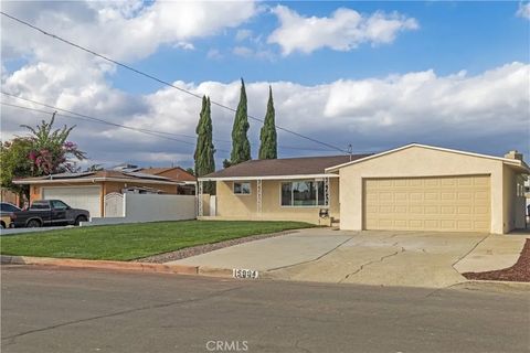Tiny photo for 15994 Sequoia Avenue, Fontana, CA 92335 (MLS # CV25238810)