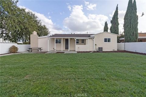 Tiny photo for 15994 Sequoia Avenue, Fontana, CA 92335 (MLS # CV25238810)