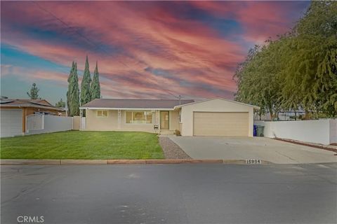 Tiny photo for 15994 Sequoia Avenue, Fontana, CA 92335 (MLS # CV25238810)