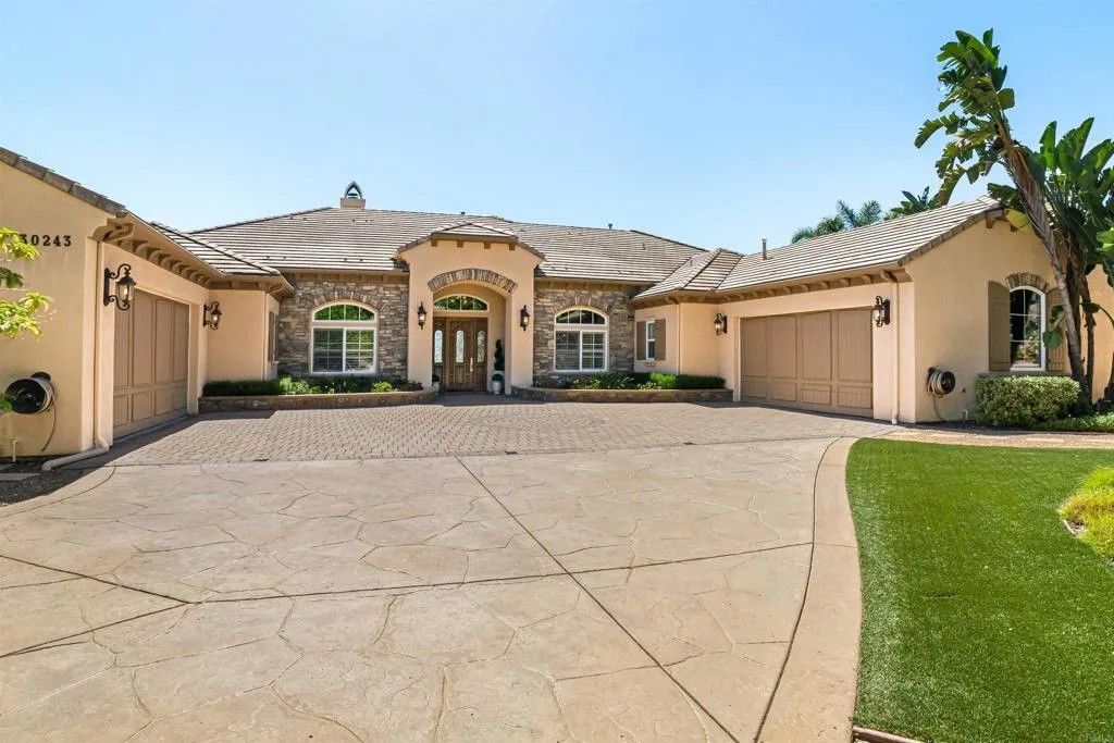 Photo of 30243 Au Bon Climat Ct, Bonsall, CA 92003 (MLS # NDP2602836)