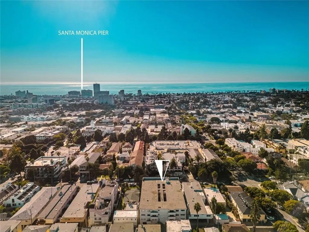 Photo of 1021 12th Street #102, Santa Monica, CA 90403 (MLS # WS26042151)