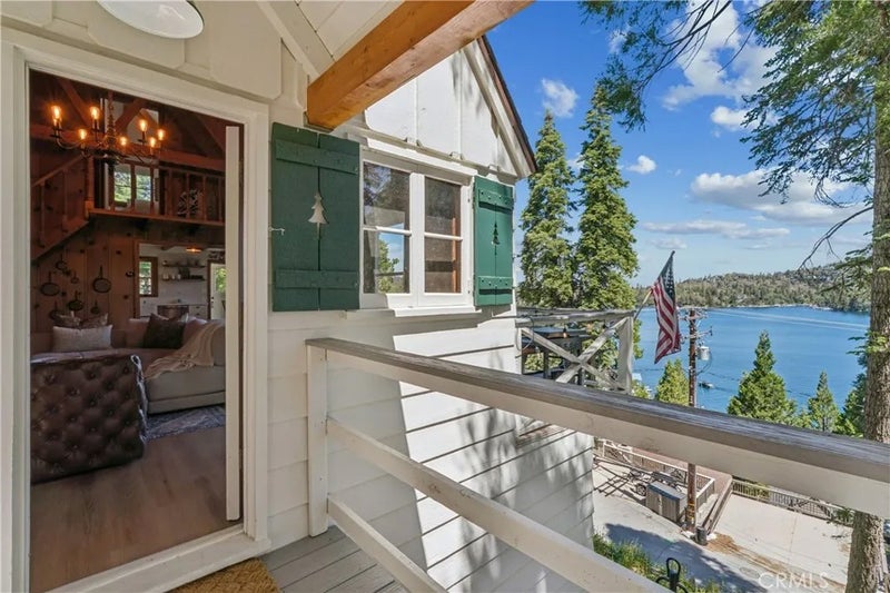 28901 Palisades