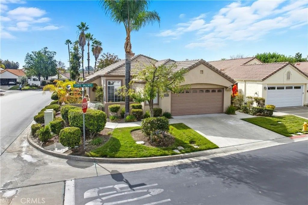 Photo of 24165 Corte Valente, Murrieta, CA 92562 (MLS # SW25236309)