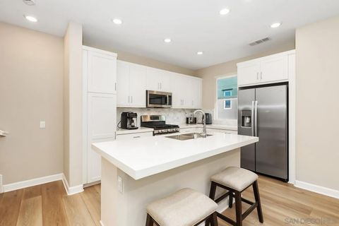 Tiny photo for 1227 Sunrise Vw #105, San Marcos, CA 92078 (MLS # 250045154)