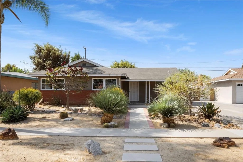6254 E Metz Street