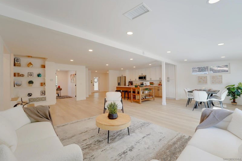 14911 Espola Rd
