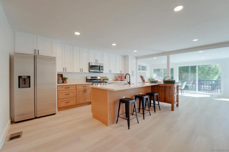 14911 Espola Rd