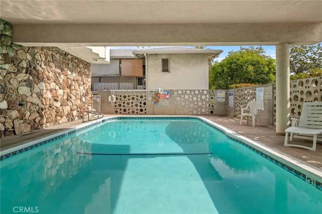 330 N Howard Street 201