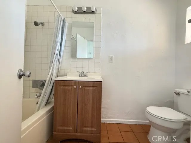 818 E C St