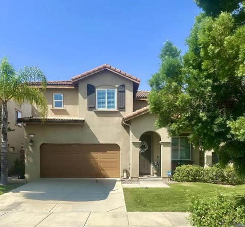 Photo of 31148 Rose Arbor Ct, Murrieta, CA 92563 (MLS # PTP2606203)
