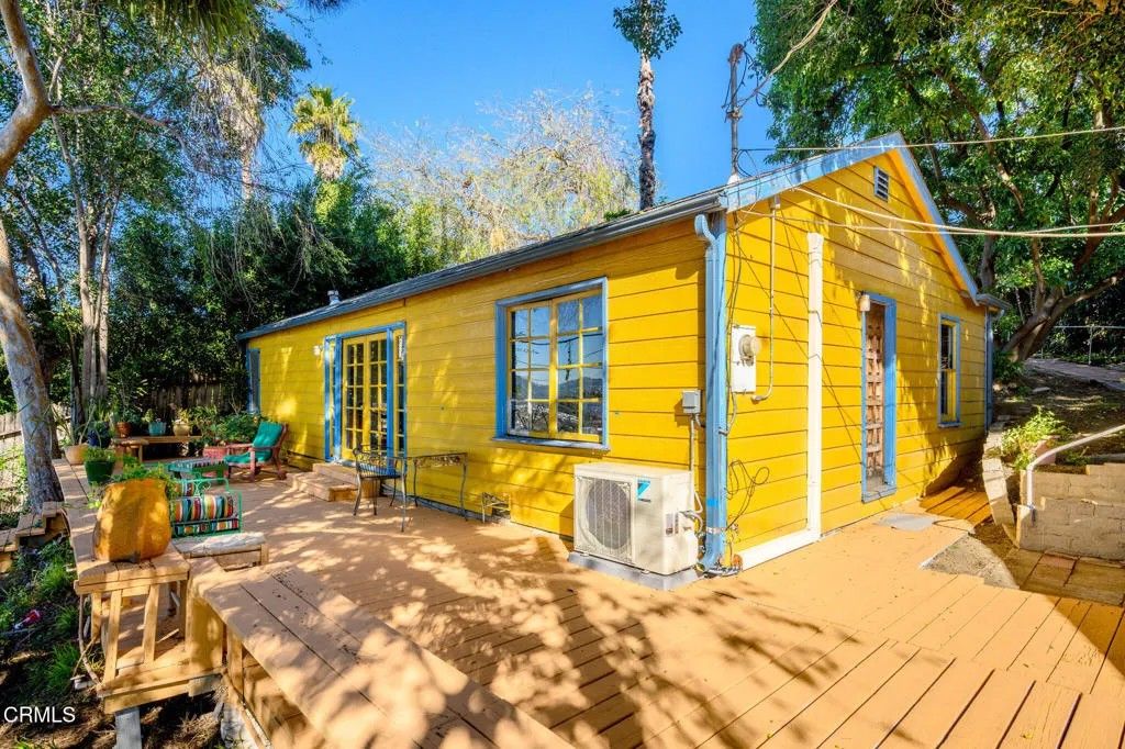 Photo of 3864 Clayton Avenue, Los Angeles, CA 90027 (MLS # P1-25503)