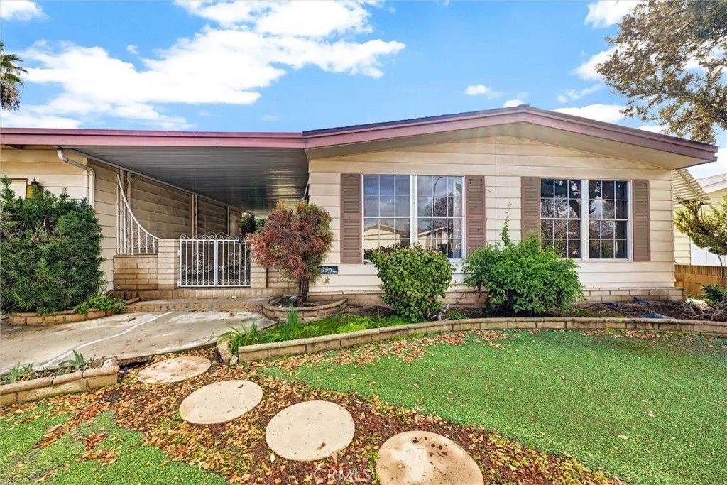 Photo of 1348 Jasmine, Hemet, CA 92545 (MLS # SW26004851)