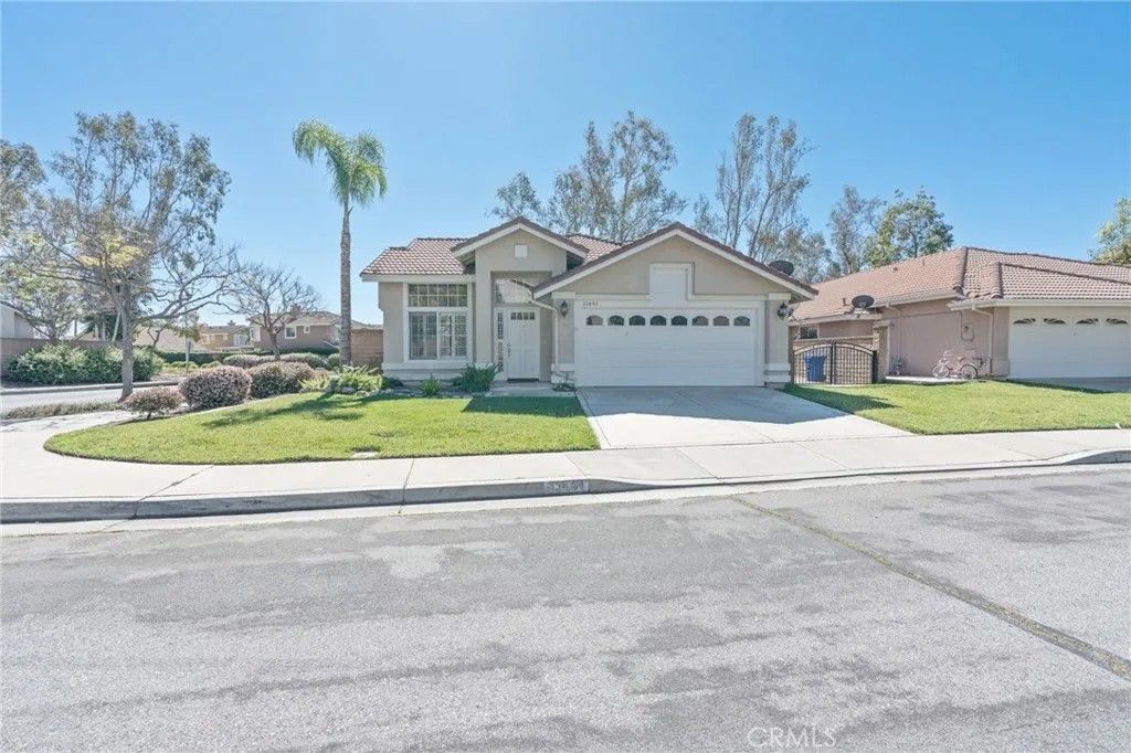 Photo of 11441 Candela Drive, Rancho Cucamonga, CA 91701 (MLS # AR26052634)