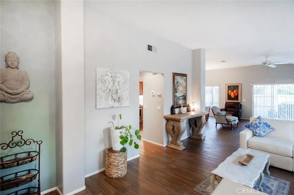 Photo of 841 Perla Ct, San Jacinto, CA 92583 (MLS # SW26004263)