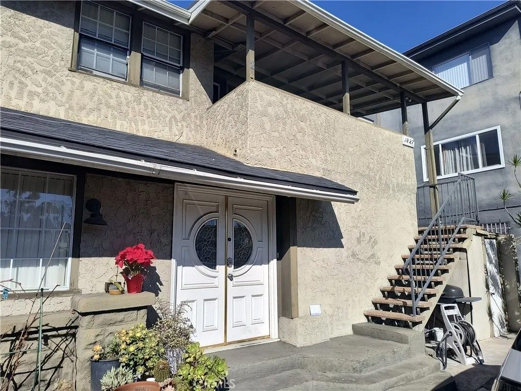 Photo of 1827 Crenshaw, Los Angeles, CA 90019 (MLS # PW26031985)