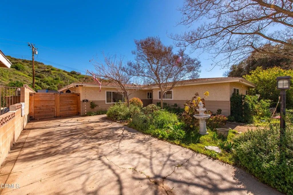 Photo of 616 Island View Street, Fillmore, CA 93015 (MLS # V1-34693)