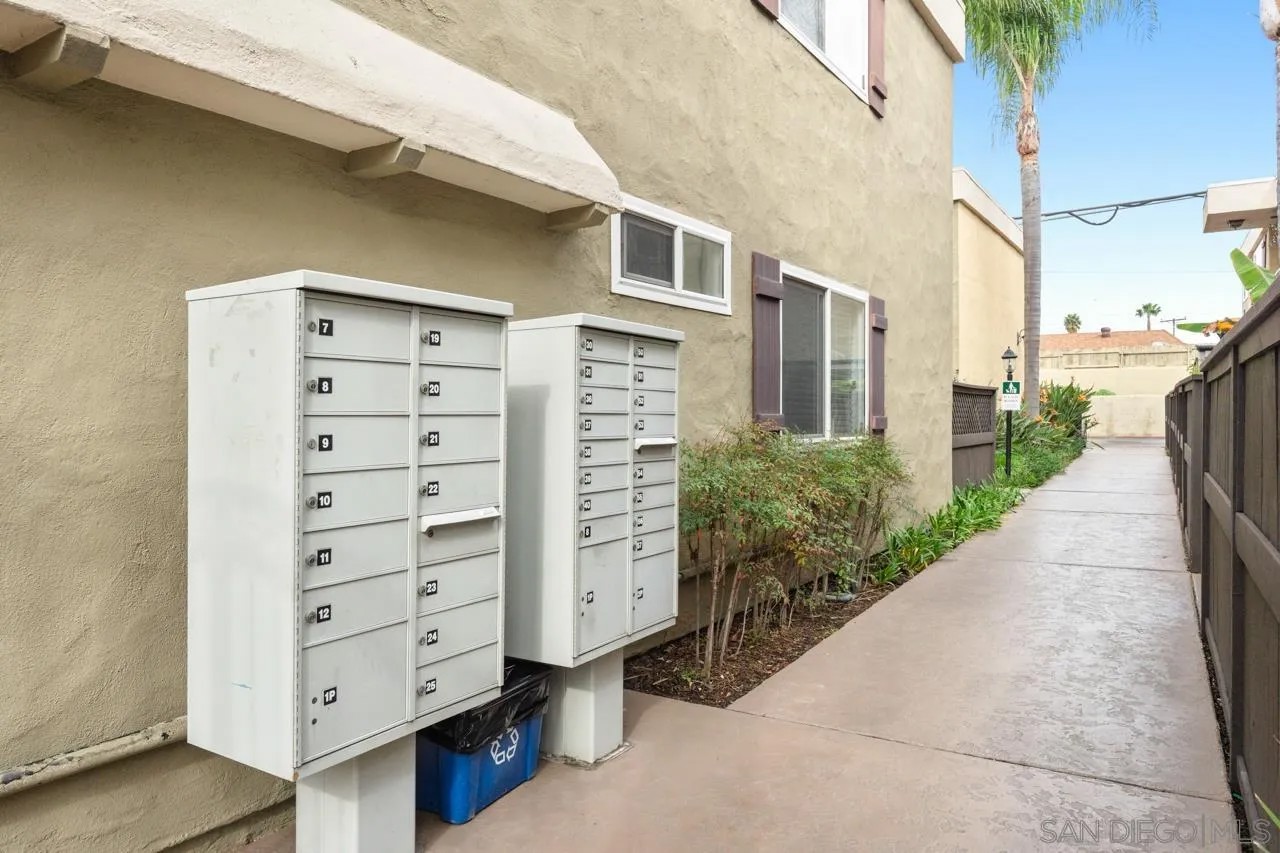 6750 Beadnell Way 30