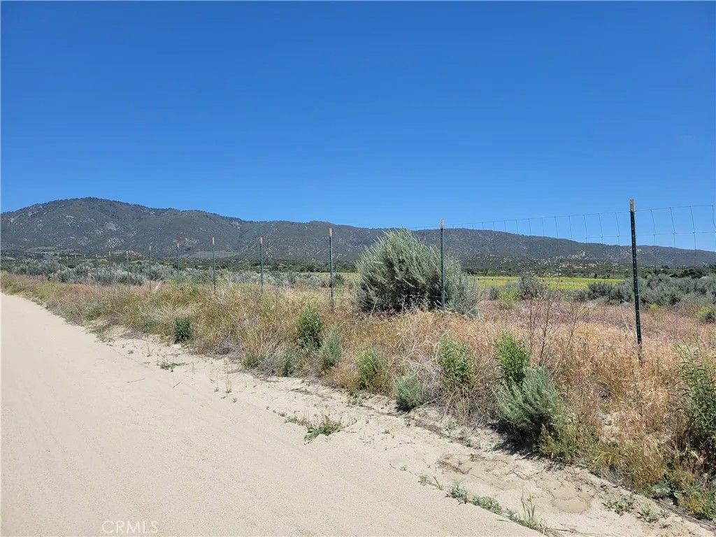 Photo of 49 Bonita Vista, Anza, CA 92539 (MLS # SW26011779)