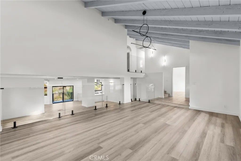 Photo of 106 Buckskin Rd, Bell Canyon, CA 91307 (MLS # SR26001489)