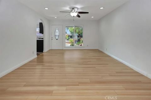 Tiny photo for 823 N Towner St, Santa Ana, CA 92703 (MLS # NP25251744)