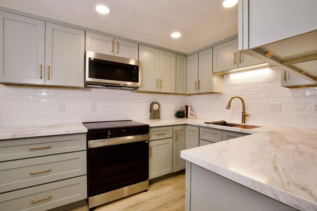 Photo of 12525 Julian Avenue, Lakeside, CA 92040 (MLS # 250043746)