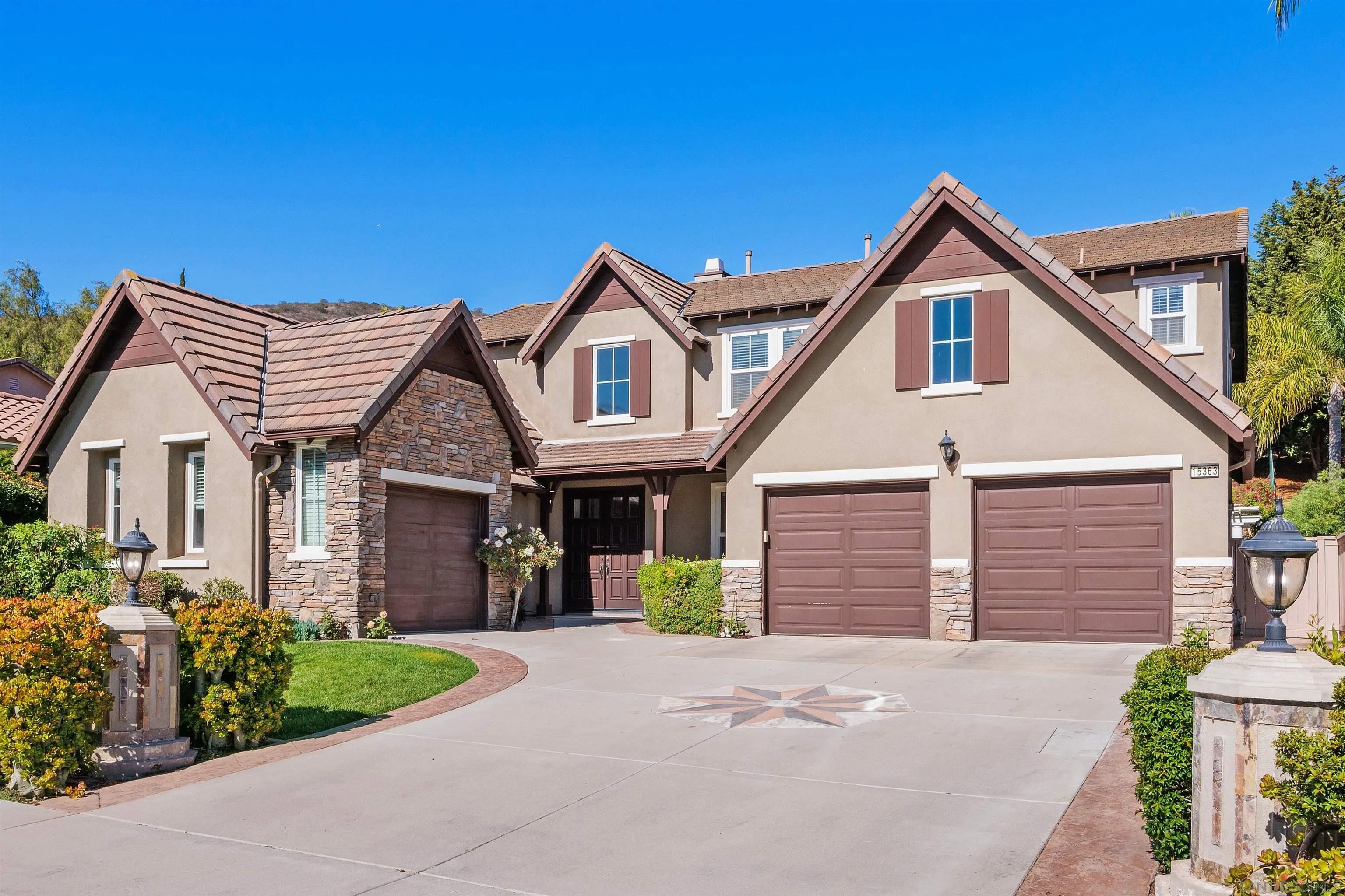15363 Falcon Crest Ct