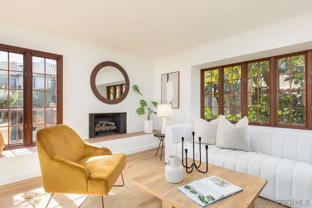 Photo of 8662 Villa La Jolla Dr #1, La Jolla, CA 92037 (MLS # 260002951)