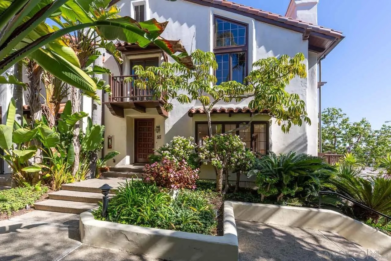 8662 Villa La Jolla Dr #1