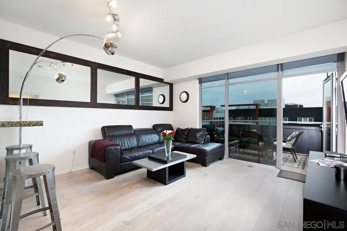 206 Park Blvd 707
