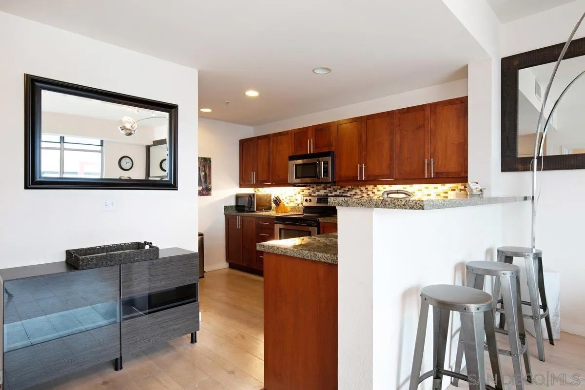206 Park Blvd 707