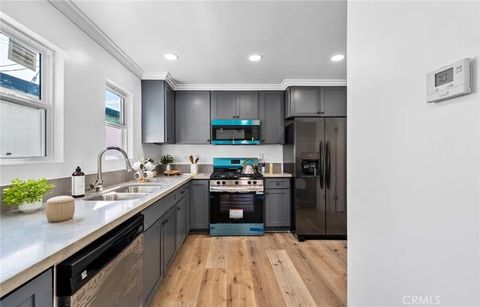 Tiny photo for 426 W 63rd Place, Los Angeles, CA 90003 (MLS # DW25252669)