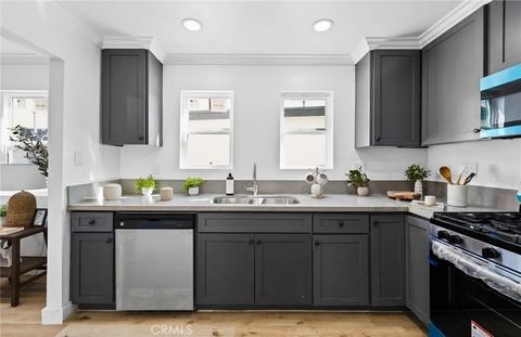 Tiny photo for 426 W 63rd Place, Los Angeles, CA 90003 (MLS # DW25252669)