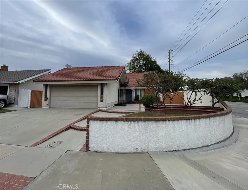 13757 Park St.