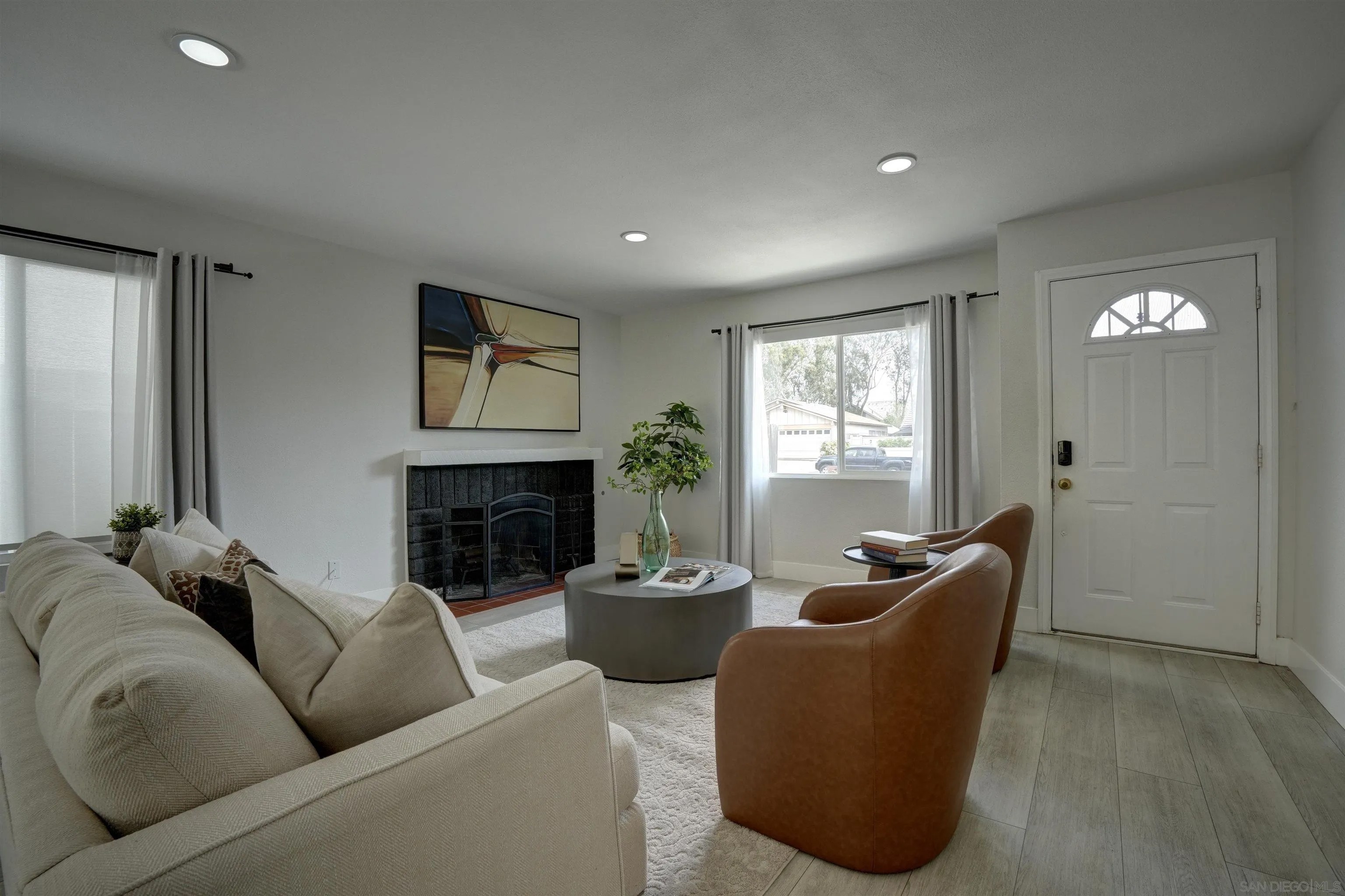 8430 Hydra Lane