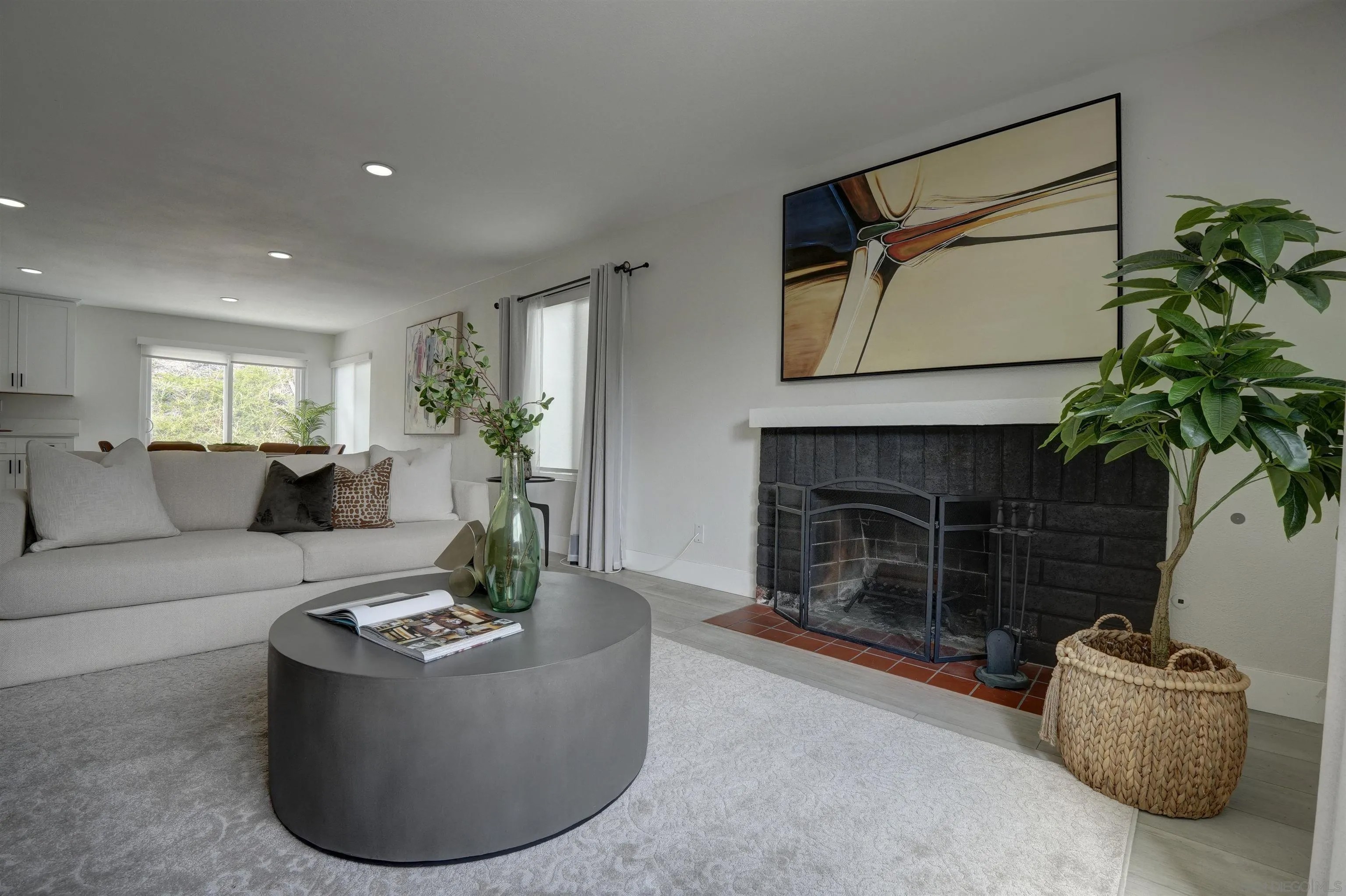 8430 Hydra Lane