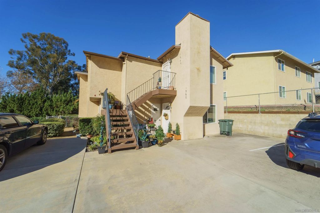 Photo of 1960 Arnold Way, Alpine, CA 91901 (MLS # 260007803)