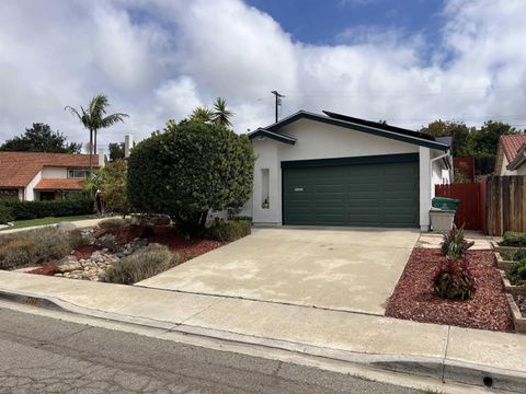 2767 Lancha St San Diego CA 92111