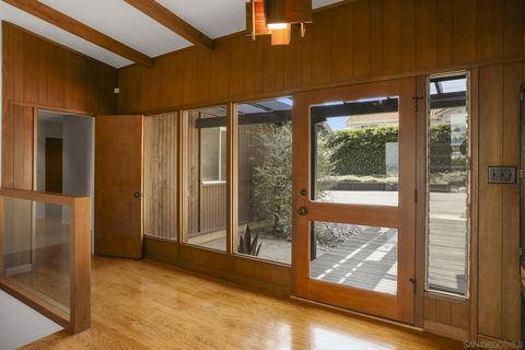 Tiny photo for 666 San Gorgonio St, San Diego, CA 92106 (MLS # 250041663)
