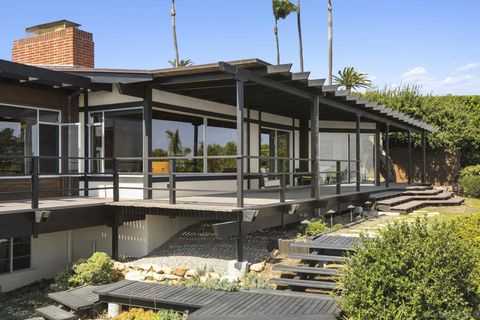 Tiny photo for 666 San Gorgonio St, San Diego, CA 92106 (MLS # 250041663)