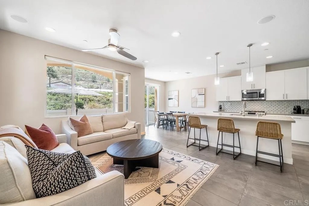 3387 Cordillera Court