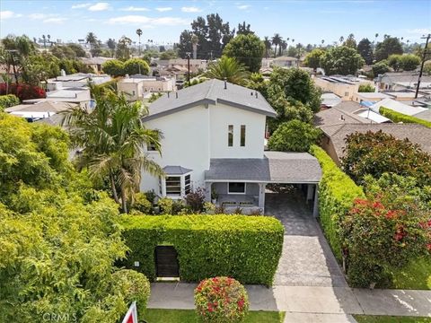 Photo of 2116 S Cloverdale Ave, Los Angeles, CA 90016 (MLS # WS26049615)