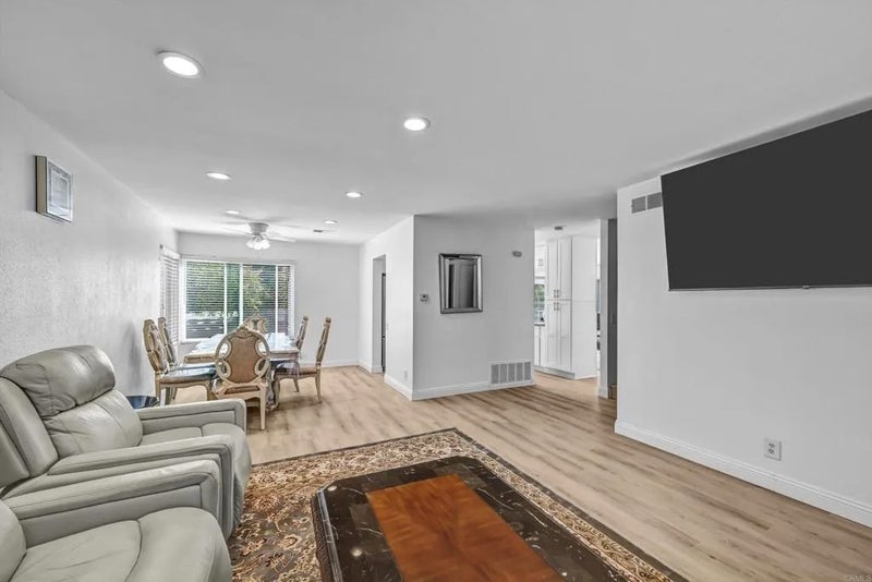 9378 Twin Mountain Circle