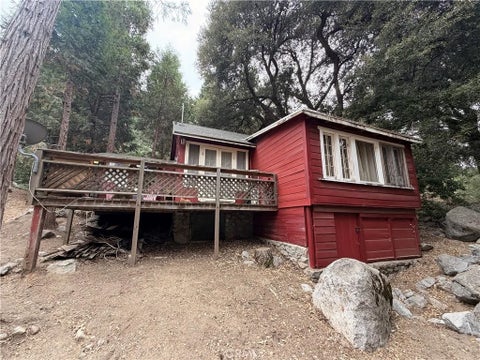 Photo of 39490 Prospect DR, Forest Falls, CA 92339 (MLS # IG26154693)