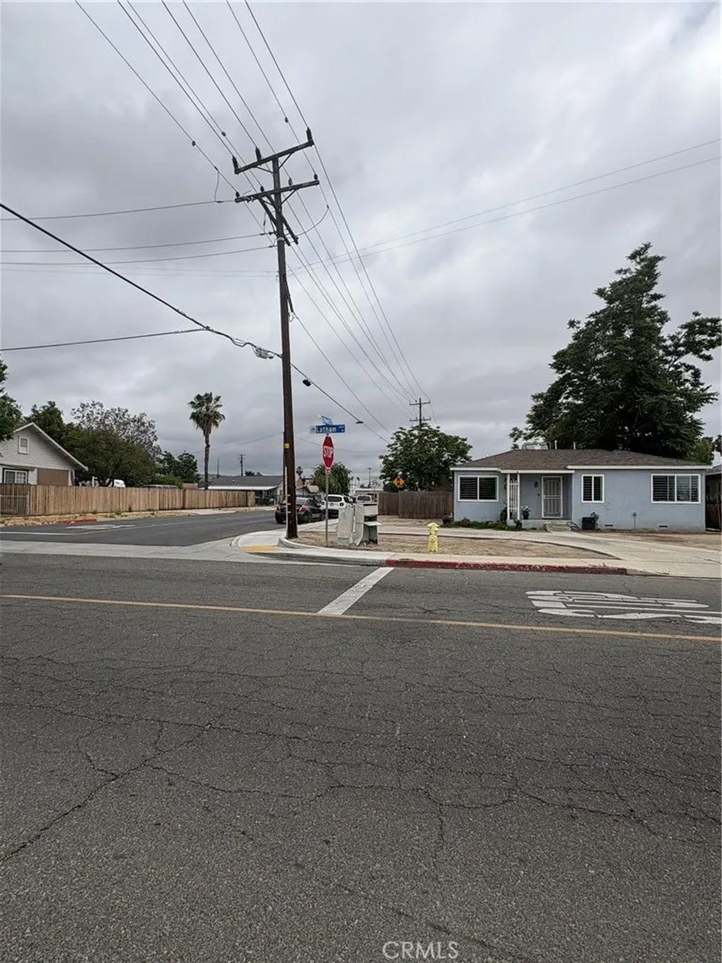 Photo of 501 W Latham Ave, Hemet, CA 92543 (MLS # DW26062698)