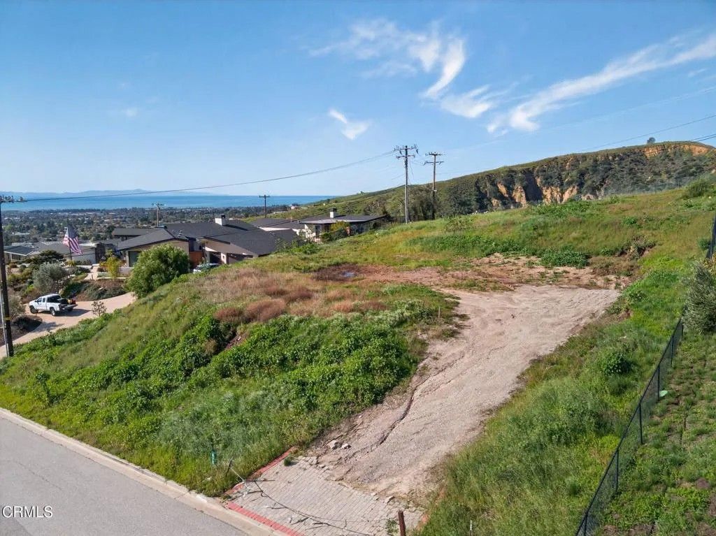 Photo of 575 Via Cielito, Ventura, CA 93003 (MLS # V1-34070)