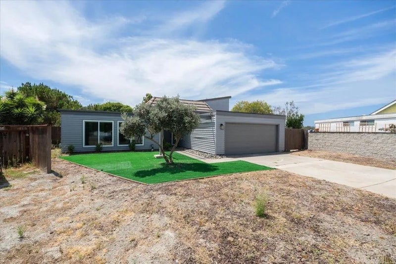 1965 Comanche Street