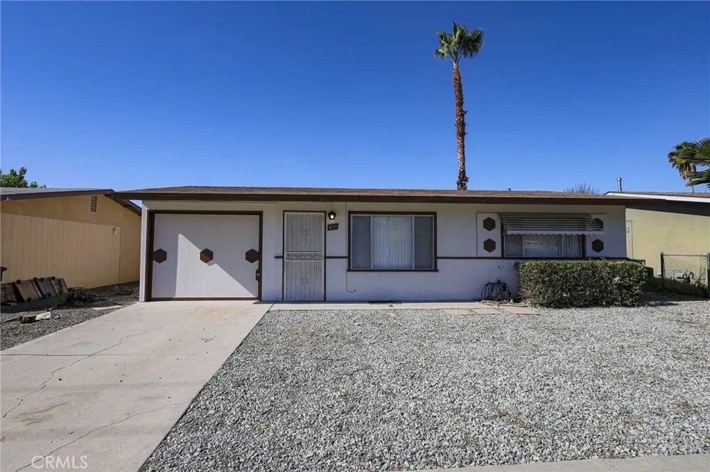 Photo of 811 S State St, Hemet, CA 92543 (MLS # IV26025330)